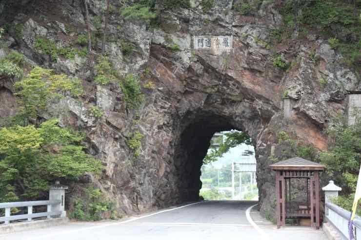 머루와인동굴수려한자연환경을가진덕유산에서여러가지레포츠를즐기며