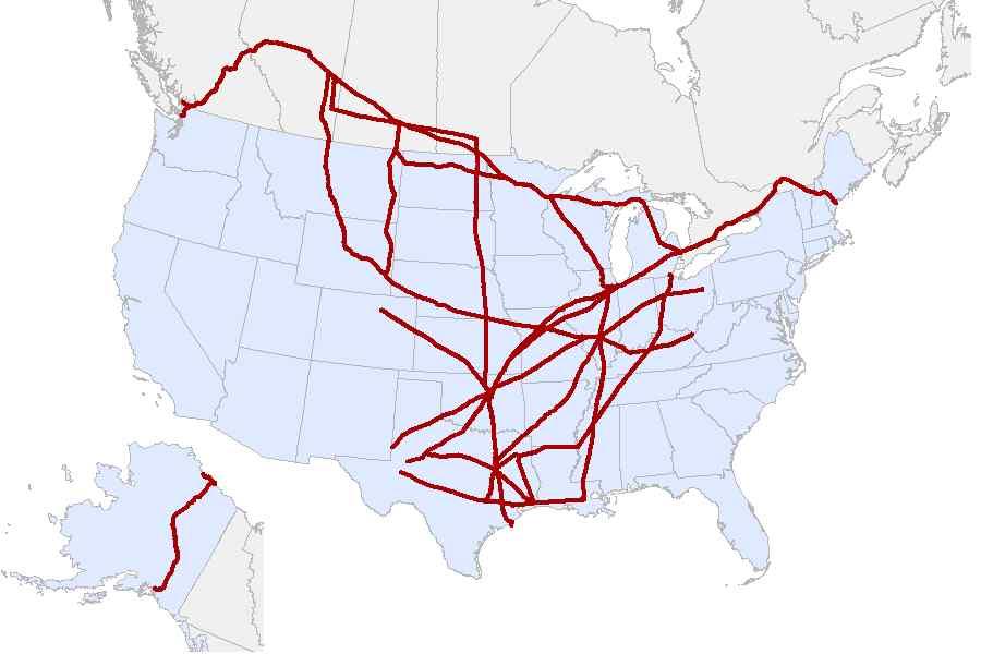 [ 그림 Ⅲ-8] 미국및캐나다주요송유관현황 주 : 위의그림은미국의주요송유관현황을단순화하여표현한것이며, 중소형의송유관들은포함되지않았음. 자료 : Brown et al.(2014) 급격한원유생산증가에따른수송용량부족현상을해결하기위해철도를이용한원유수송이급증하고있다.