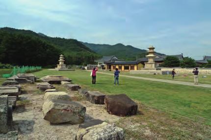 1500년 전 신라 시대에도 그랬고 지금도 남산은 경주의 중심이다. 남산은 경주뿐만 아니라 대한민국 역사 문화의 중심이기도 하다.