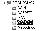 설명서사용에대하여 CX5 에는다음두가지설명서가포함됩니다. 카메라설명서 ( 본책자 ) 이설명서에서는카메라의사용과기능과관련된내용이설명됩니다. 또한카메라내장소프트웨어를컴퓨터에설치하는방법을설명합니다. 소프트웨어설명서 (PDF 파일 ) 이설명서에는카메라에서컴퓨터로이미지를다운로드하는방법에대해설명합니다. 카메라내장메모리의다음폴더에서 소프트웨어설명서 를볼수있습니다.