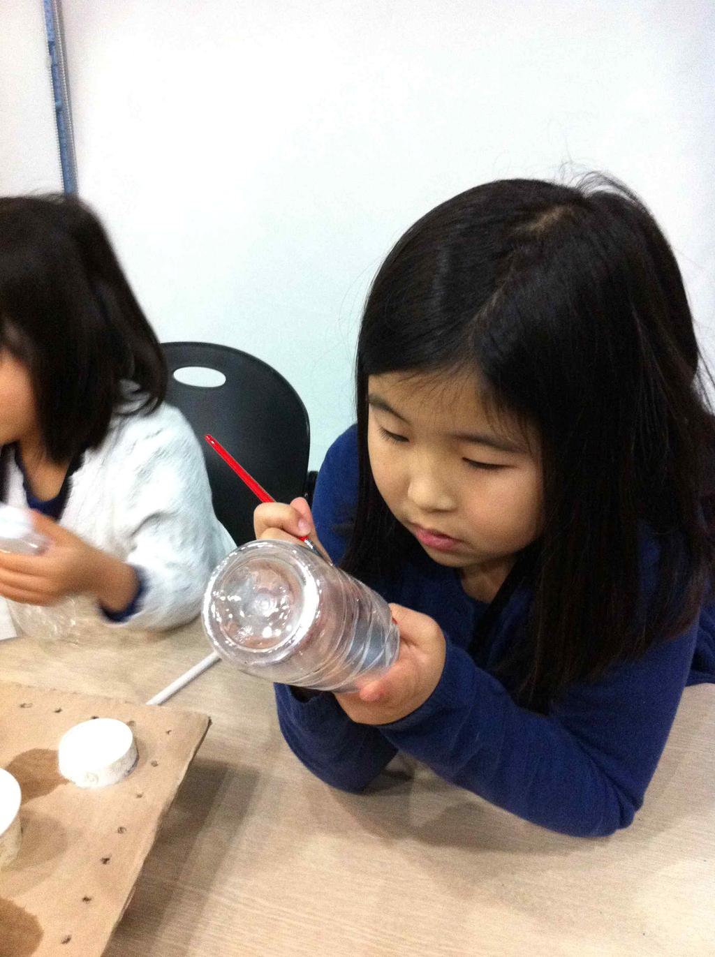 3) 김성라 프로그램명 페트병물뿌리개만들기 소요시간 60분내외 ( 전시설명 + 워크숍구성 ) 대 상 초등학교누구나 인 원 15명내외
