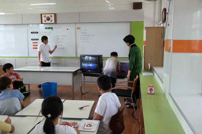 , 퀴즈로양치질방법정리하기 -, 문제를통하여자기가알고있는것을정리하기 - 나의생활을되돌아보고실천정도표시하기 건강증진실천다짐말하기 - 양치질하기에대한나의다짐을생각하고이야기하기 학습내용정리하기 이번시간에공부할문제는무엇인가요? - 올바른양치질방법에대해배웠어요. 새로알게된점을무엇인가요?