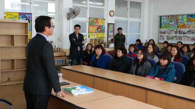 아동학대예방교육및신고의무자교육교직원건강지식본교교사 우리아이성바로알고가르치기학부모건강지식순천여성인권지원센터강사 허리건강을위한스트레칭 교직원 신체건강본교교사