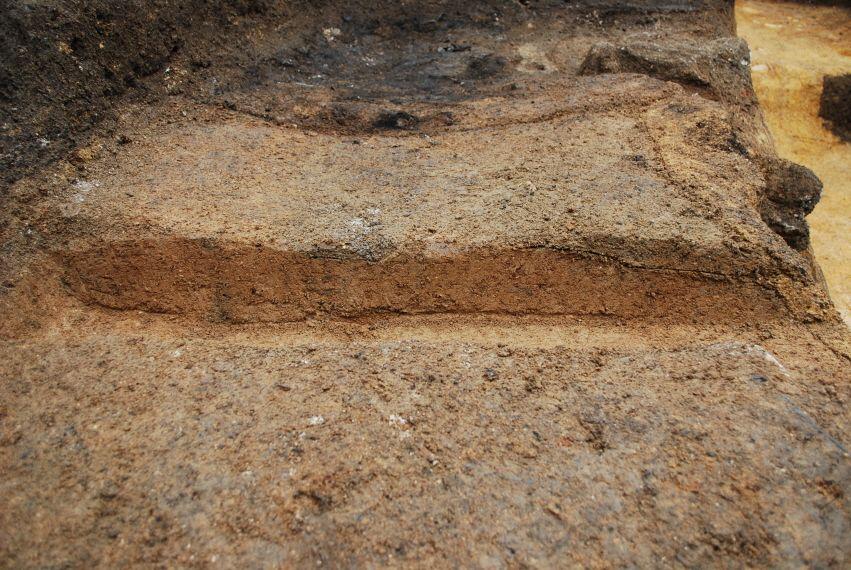 번시굴갱확장부적석굴광및소토