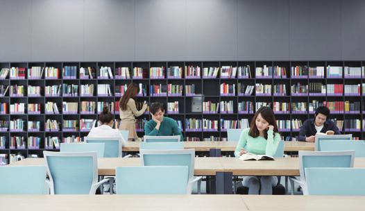 정보소식< 총, 균, 쇠 > 우리가사랑한책, 그리고도서관 서울대학교중앙도서관은 1998년부터지금까지학생들이빌려간책들에대한빅데이터를구축하고있다. 왠지책을읽고싶은계절, 도서관에서어떤책을빌릴지고민하고있다면 17년간학생들의사랑을가장많이받았던책들을참조해보자.