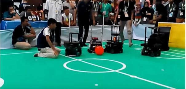 1 문제상황파악하기 FIRA Malaysia 2016 - Robosot Soccer - "Robosas Titan vs RIG PPD https://www.youtube.com/watch?v=qitd2qoglog( 약 4 분 30 초 ) 세계로봇축구대회 1.