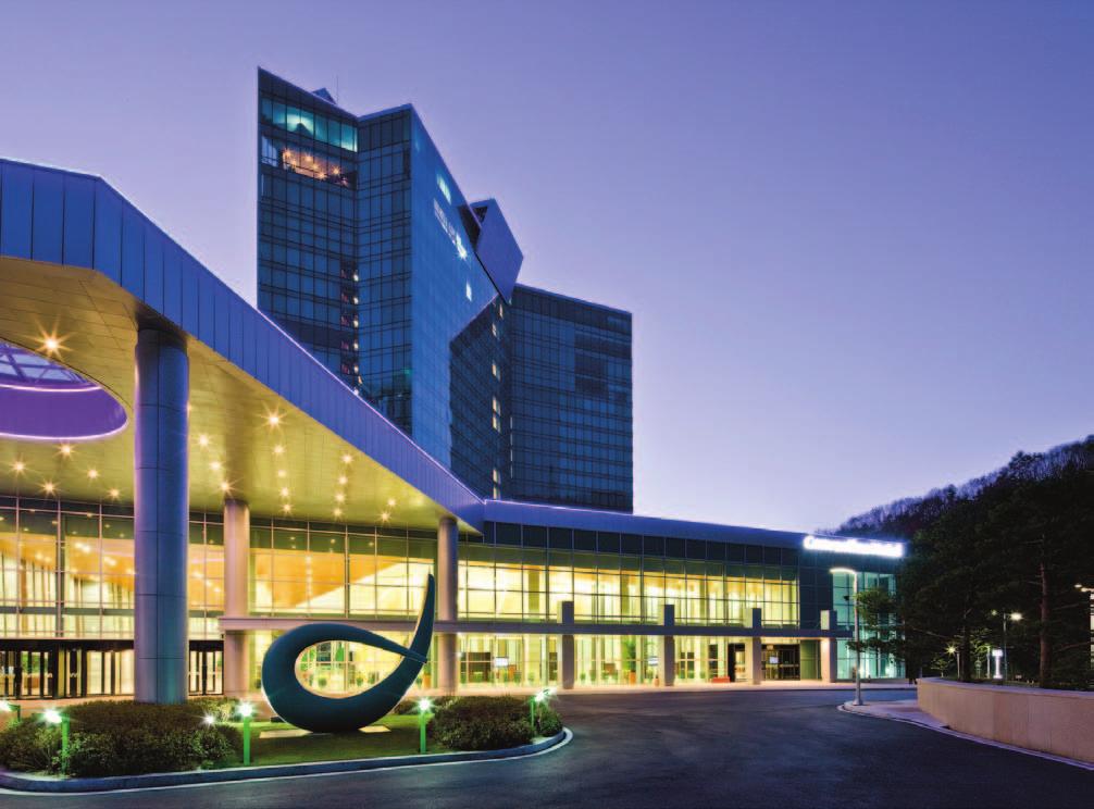 KANGWONLAND CONVENTION HOTEL 컨벤션홀라비스타컨벤션로얄스위트룸 품격과기능을중시한컨벤션전문공간을만나다강원랜드컨벤션호텔 객실타입객실코드객실수면적 ( 坪 ) 로얄스위트룸 ROS 1 495 (150) 이그젝큐티브럭셔리스위트룸 럭셔리스위트룸