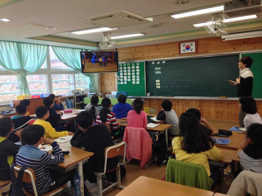 2) 평가시유의점가 ) 본학습의주내용은자신의뼈성장모습을일정기준에따라판정하고그에따라건강개선을위한자기선언문을작성함으로써자기건강관리에대한관심을재고하는데있다.