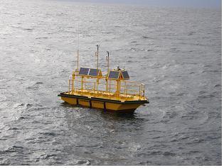 탐방배경 13 # 7. 국내연구현황 1. 부이 (Buoy) 1) 부이 (Buoy) 란? 해상의기상상황을관측하는장비를말한다.