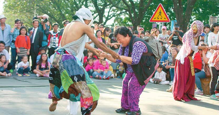 올해 축제 20년을 맞아 전통문화인 탈과 정보기술(IT)이 결합된 이색적인 개막식과 해외 12개국의 탈춤과 함께 하는 신선하고 다양한 옴니버스형, 버 스킹형 공연, 수준 높고 이색적인 체험 과 전시들이 준비되어 있다.