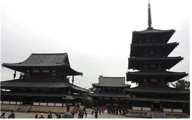 (7) 호류지 : 쇼토쿠태자가세웠다고전해지는일본최고 ( 最古 ) 의목조건축물