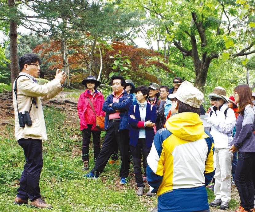 지질공원해설사는지질공원운영의꽃이라고표현할만큼지질공원에서없어서는안될중요한구성원이다.