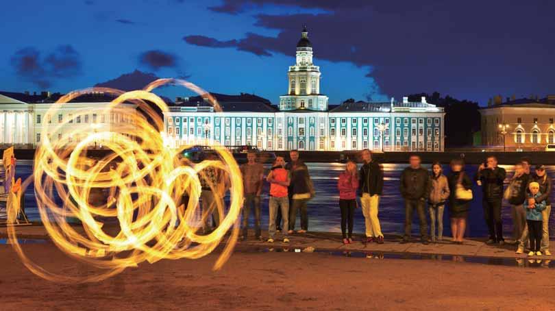 02 03 01 04 01 02 03 04 Peterhof Palace, commonly referred to as the Summer Palace is yet another great place to visit in St.