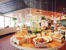 1 1-25 SEVEN SPRINGS YEOUIDO BRANCH Environmentally friendly restaurant with the feeling of Spring The cutesy pastel tone interior is the highlight of the salad and grill restaurant Seven Springs,