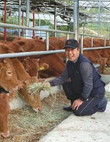 이제홍충북괴산한축회 Non-GMO 사료한우생산자 한살림유기한우 유기한우는인증기준이까다로운만큼많은정성을들여야합니다.