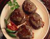 Steaks with 스테이크 Pepper Jelly Sauce (