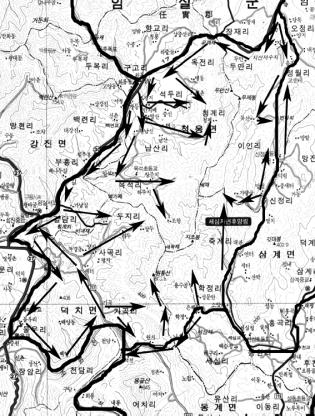 이경규 남기백 3. 원통산 (604m) 원통산의조사지역은서쪽경계는섬진강으로나뉘어진다. 계곡과하천주위로경작지가분포하며농업용수로사용되는작은재가산재하는농경지역이다 ( 그림 6). ` 그림 6.