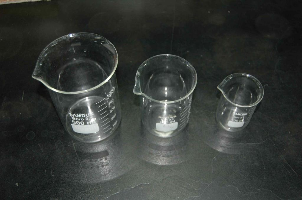 비이커 플라스크및메스실린더 가 비이커 실험용기구로액체를담는용기이다 유리