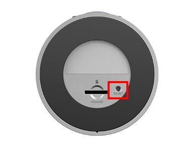 Q12: DSH-C310 카메라를초기화하는방법은무엇입니까? 주의 : Omna 앱및 Home 앱과의연결을포함하여모든설정이삭제되며다시구성해야 합니다. DSH-C310 카메라를다시설치해야하는경우카메라를공장출하상태로재설정할수 있습니다. 재설정하려면카메라아래쪽에있는재설정버튼을 LED 가빨간색이될때까지클립으로 누릅니다. 카메라가재부팅되면다시구성하십시오.