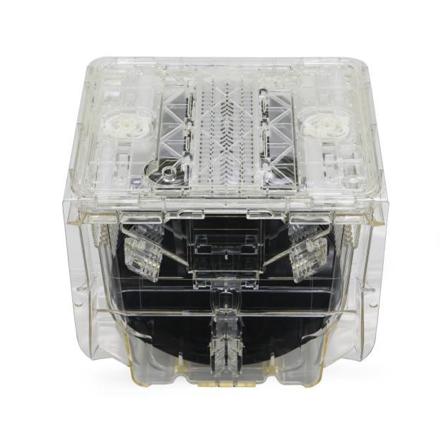 FOSB 사업 (1/3) 젂량수입중이던 FOSB 시장의탈출구마련 FOSB (Front Opening Shipping Box) 완성된 Wafer 를 Chip 제조공장으로수송시이용되는 Clean 짂공박스 1box : 300mm Wafer 25장내장 1회소모성제품 2011년시장규모 : 젂세계 1,300억, 국내 780억원 국내최초양산및납품 (SILTRON,