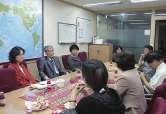 이주와 개발의 정책적 연계 다문화사회 한국, 사회통합의 가능성을 찾는다 제6회 세계인의 날을 기념하여 숙명여대 백주년기념관에서 학술대회가 열렸다.