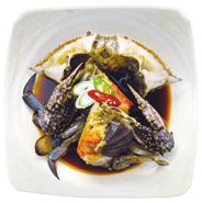 ganjang ge jang [ 간장게장 ] E Fresh live crabs pickled in a brine of soy sauce, ginger and garlic.