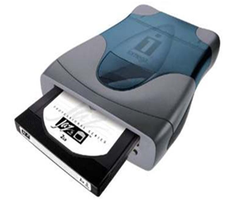 저장매체 전자기를이용한저장매체 Jaz 드라이브 Zip 드라이브의차세대기종으로 1GB,