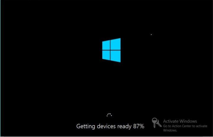 Windows Needs to Restart to Continue(계속하려면 Windows를 다시 시작해야 합니다) 화면이 나타납니다. 시스템이 재부트됩니다. 12.
