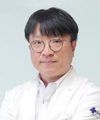 실시한다. <전문분야> 2차 검사 결과, 원인 분석이 필요한 경우에는 뇌 영상 촬영, 혈액 검사 등 3차 패혈증, 세균감염, 바이러스감염, 불명열, 예 방접종, 여행자의학 치매 감별 검사도 진행한다.