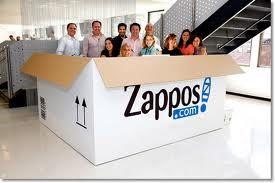 B/M 기업 III Zappos 창사 1999 년 Zappos.