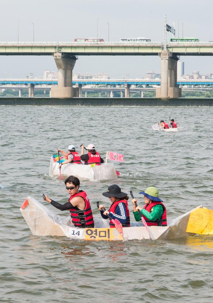 canoegom.com) 참가비 : 1팀 6만원 한강물싸움축제 Hangang Water Fight Festival 서울시대표물싸움축제! 7.