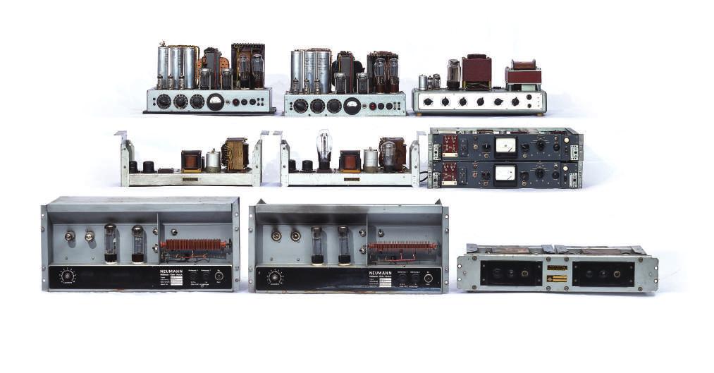 19 Rohde&Schwarz 외 (7pcs) 20 Telepunken, Klangfilm 외 (12pcs) Tektronix TM5006 Generator Metrix Tube Analyzer Statran DAC Rohde&Schwarz Munchen Pre-Amp (2pcs) 독일제앰프 CV31 PP Power-Amp