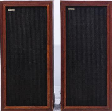 800 Series Speaker