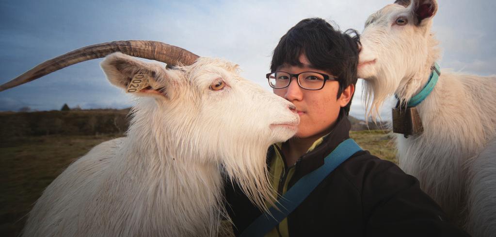 그 냥 너 있어줘서 고맙다고 같이 살자고 이야기 해줄 정당 하나는 있어야 하지 않을까요? 그래서 저는 녹색당입니다.