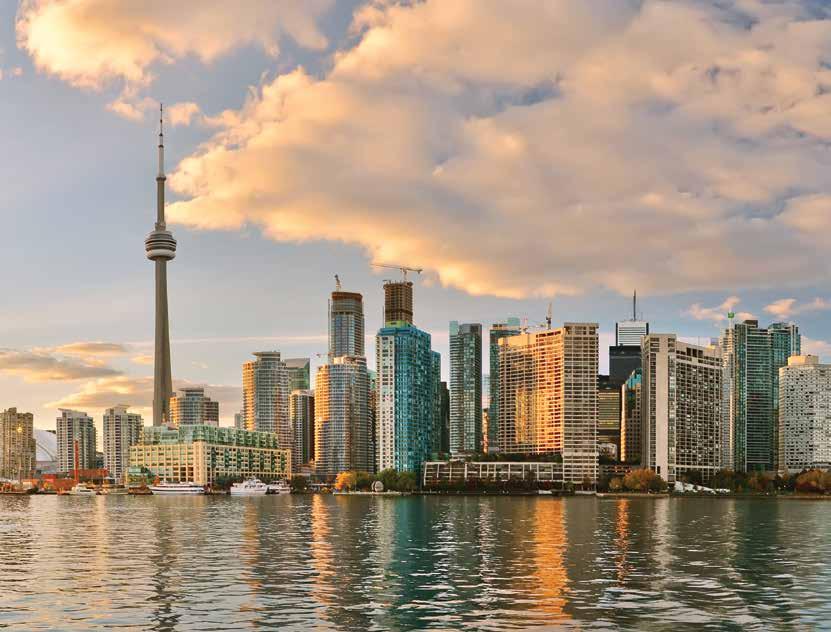 볼거리및할거리 CN Tower: 엘레베이터를타면 1 분도채안돼서 553 미터높이의 CN Tower( 전세계에서두번째로높은독립형빌딩 ) 꼭대기층에도착합니다. 446 미터높이의 Sky Pod 는세계에서가장높은공공전망대중한곳입니다.