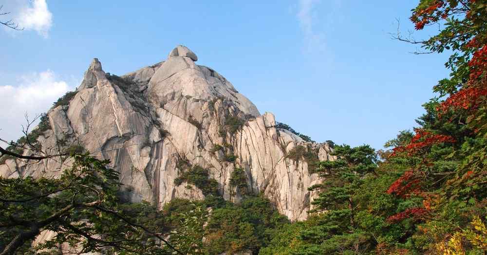 활동지 1 차별침식과요곡운동이만든한반도의주요산지 ( 네이버지식백과, 위성에서본한국의산지지형, 2009. 12.