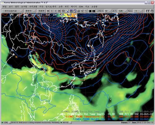 2010년도 vfas에는 WebFAS 와같은이유로기상청 UM 모델 ( 전구예측장및지역예측장 ) 이추가표출되어실시간조회분석이가능하다. [ 그림 3-56] 가상화기상분석시스템 (vfas) UM 적용표출예제 3.