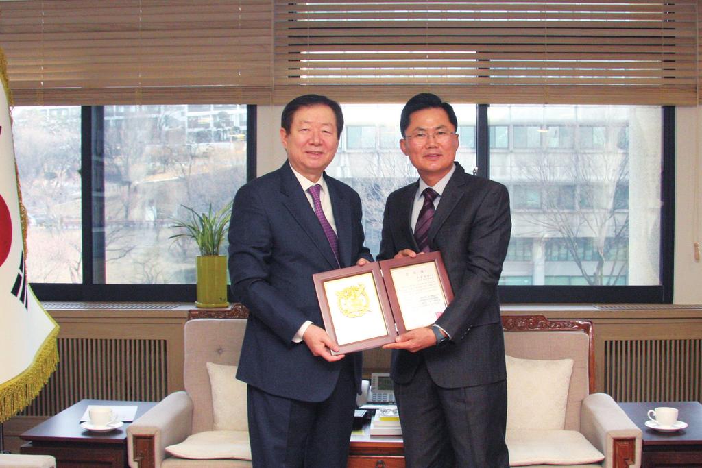 인에 많은 이들이 함께 참여하길 바란다 고 독려했다. 사의 뜻을 전했다.