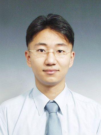 김현상 (Hyun-Sang Kim) 2002 년 : 경희대학교졸업 ( 학사 ) 2004 년 : 고려대학교정보보호대학원졸업 ( 석사 ) 2005 년 ~ 현재 :