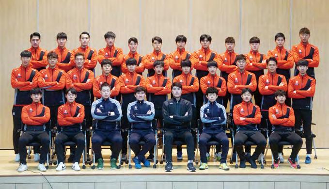 Mokpo City FC 목포시청 UNIFORM BEST FORMATION 3-5-2 김영욱 심영성 전인환 타츠 정주일 김경연 이제승 주유니폼 상의검정하의검정스타킹흰색 보조유니폼상의흰색하의흰색스타킹파랑 전인규 최지훈남윤창 구대엽 구단주소및연락처 사무실 목포시수문로 32