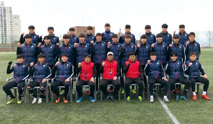 Changwon City FC 창원시청 UNIFORM BEST FORMATION 4-3-3 태현찬 박지민 배해민 최권수 임종욱 강상민 주유니폼 상의빨강하의검정스타킹검정 보조유니폼상의흰색하의파랑스타킹흰색 윤병권 황재현 김형록 조향기