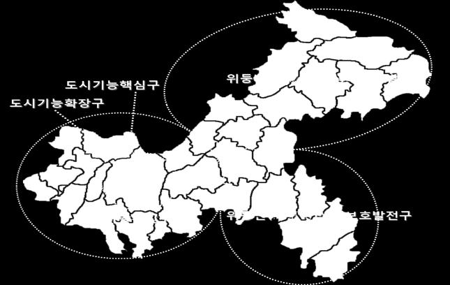 중국 8대철도허브이며, 독일함부르크까지가는국제화물철도노선을보유 내륙의주요공항중하나인장베이국제공항과창강수운을활용한물류노선구축 약 4,000년전고대파국 ( 巴國, 현재의쓰촨성일대 ) 의수도로당시 위저우 ( 渝州 ) 라불렸으며, 이후남송 ( 宋 ) 시기인 1189년에충칭 ( 重慶 ) 으로명명됨 - 1949년중화인민공화국성립직후에는쓰촨성관할이었으나