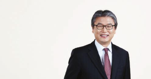 한국투자금융지주대표이사부회장 (2011~ 현재 ) 한국투자증권부회장 (2005~ 현재 ) 한국투자금융지주대표이사사장 (2003~2011)