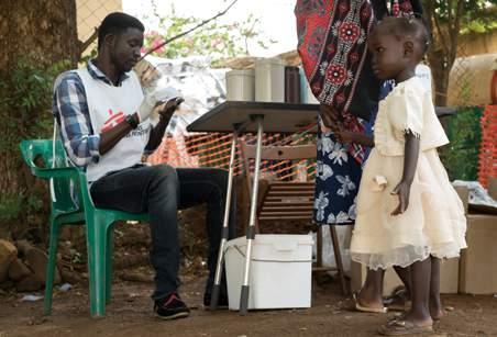 남수단 South Sudan 숫자로보는 2016 년남수단활동 국경없는의사회한국후원금내역 2,239,106,393 원 구호활동가수 3,683 명 주요활동병원진료, 1 차의료, HIV/AIDS, 동시감염 숫자로보는의료지원활동 외래환자진료 934,400 회 말라리아치료를받은환자 313,500 명 산전진료 55,400 회 국경없는의사회활동개시 : 1983 년ㅣ