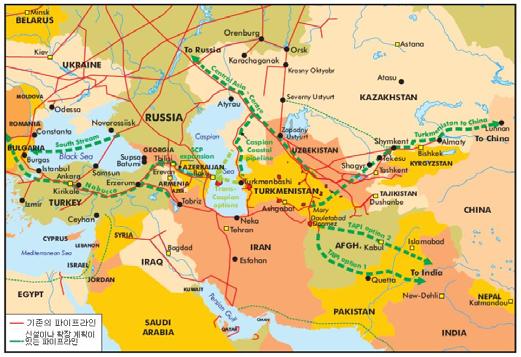 230 [ 그림 4-5] 중앙아시아지역의주요천연가스수송로 자료출처 : IEA 2. 에너지 자원전략 가. 러시아의영향력을고려한전략 중앙아시아의국가들은모두구소련으로부터독립한신생국들로서아직경제적으로나정치적으로불안정한상황이다. 특히, 정치적으로는정보, 경찰등권력공안기관의장악과언론통제등을통한소비에트식철권통치를통해독재권력을유지하고있다.