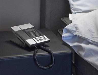 호텔전용객실전화기 (HT60) Brand New 모델명타입메모리키스피커폰기능키메시지램프색상크기 (mm) HT60 일반형객실용아날로그전화기 7개의메모리키 (