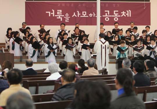 남가주교협부활절연합예배를드리고있다. LA 동부지역부활절연합예배부활은기독교의핵심신앙 사우스베이지역부활절연합예배부활신앙, 화목케하고섬기는신앙생활 LA 동부연합부활절연합예배에서설교중인김지성목사 LA 동부지역부활절연합새벽예배가 4 월 1 일 ( 주일 ) 동부교회협의회 ( 회장최준우목사 ) 주최로하나로커뮤니티교회 ( 이승준목사 ) 에서일제히열렸다.