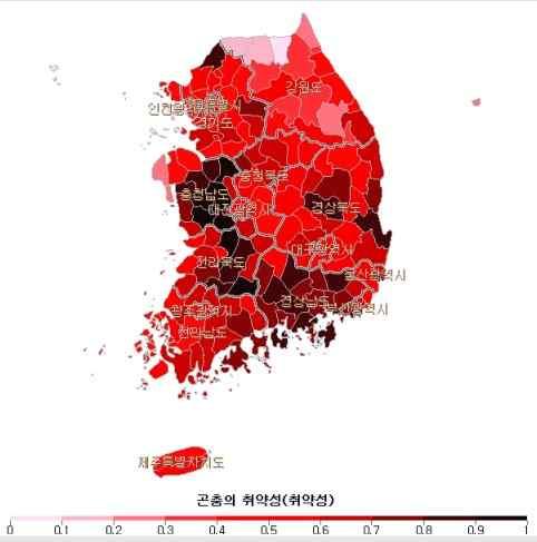 섹션 6. 기후변화와생물다양성, 지방의제 21 과실천행동 < 그림 2. 기후변화에따른수목생장및분포 보전구역관리 곤충의 취약성지도 > * 출처 : 환경부 국립환경과학원 (2012) 기후변화부문별취약성지도, pp15~41.