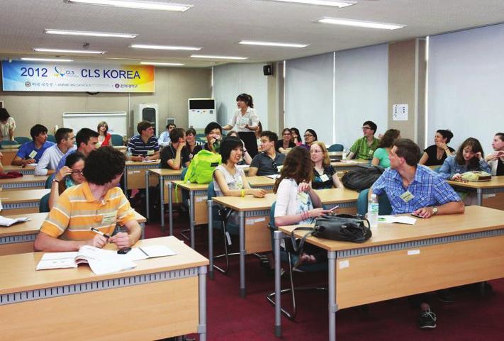 미국국방부정보관한국어교육프로그램운영 2013~2014 한국어학당에서는모둠식한국어수업뿐만아니라다양한맞춤형한국어교육을실시하고있습니다.