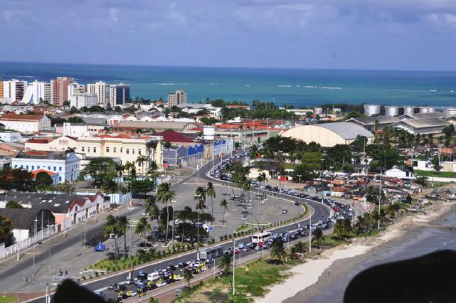 ALAGOAS (AL) 주도 : Maceió 표면면적 27780km2의 Alagoas는브라질의작은주들중한곳입니다. 작은면적에도불구하고, Alagoas의경제는브라질평균보다높은비율로성장하고있습니다. 특히해안지역에발전되어있는농업과가축업은지역경제에중요한역할을합니다. 또한 Alagoas는브라질에서다섯번째로큰사탕수수를생산하는주이기도합니다.